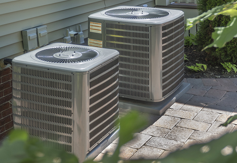 air conditioning systems outside a residential home